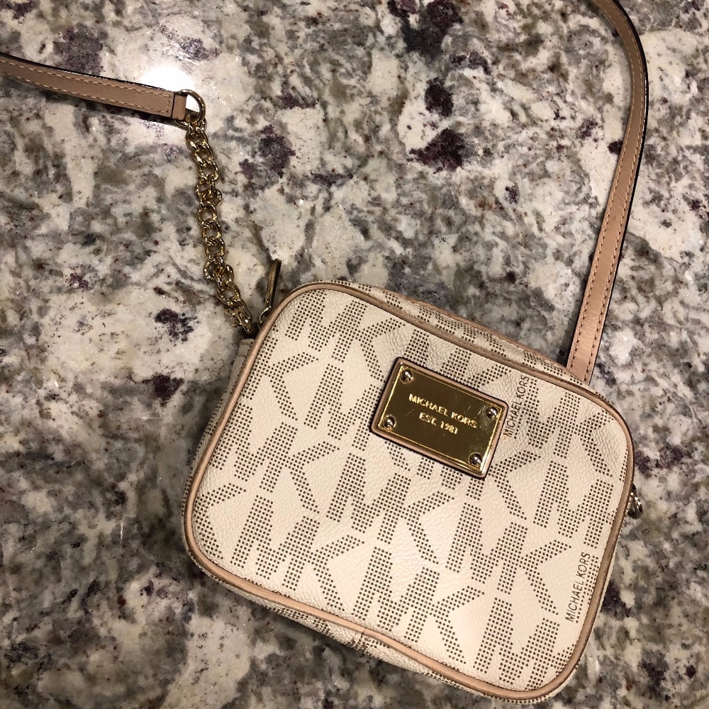 Michael Kors Crossbody